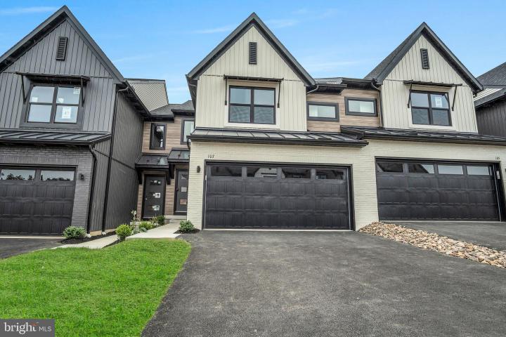 Photo of 107 Candler Way 046