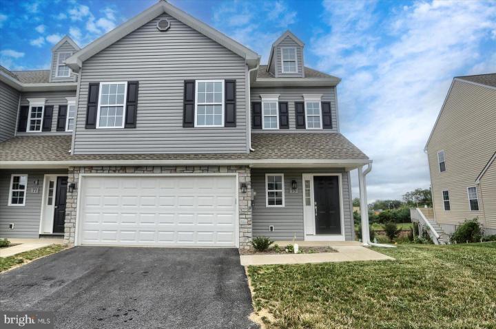 Photo of 75 Cortland Crossing, Palmyra PA