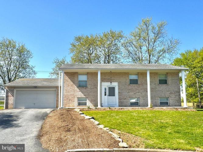 7545 Daisy Lane, Macungie PA 18062 for sale by EveryHome Realtors