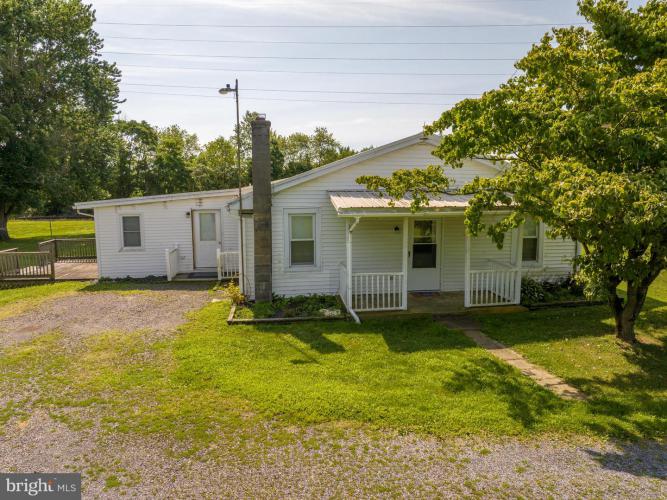 Photo of 7921 Corning Road, Zionsville PA
