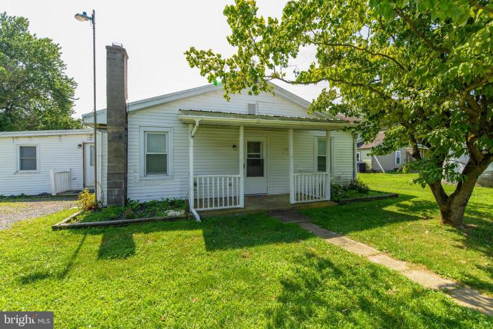 Photo of 7921 Corning Road, Zionsville PA