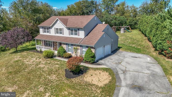 Photo of 9535 Foxfield Court, Fogelsville PA