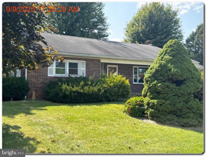 Photo of 830 E Main Street, Macungie PA