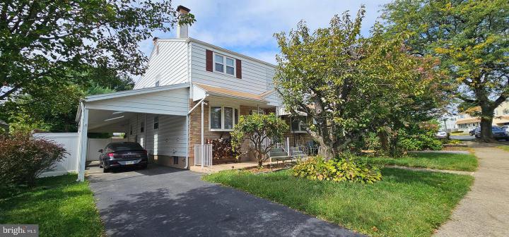 Photo of 1309 Greenview Drive