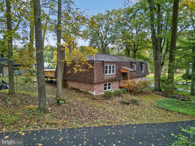 Photo of 340 Chestnut Hill Road, Emmaus PA