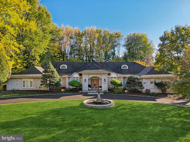 Photo of 2270 Bishop Road