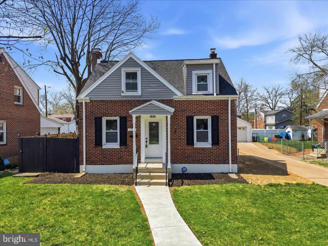 Photo of 1122 Van Buren Street