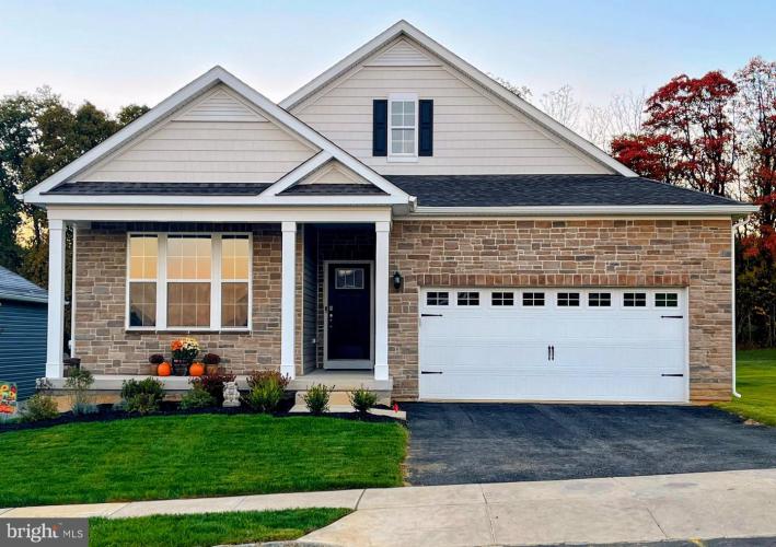 Photo of 1490 Dresden Drive