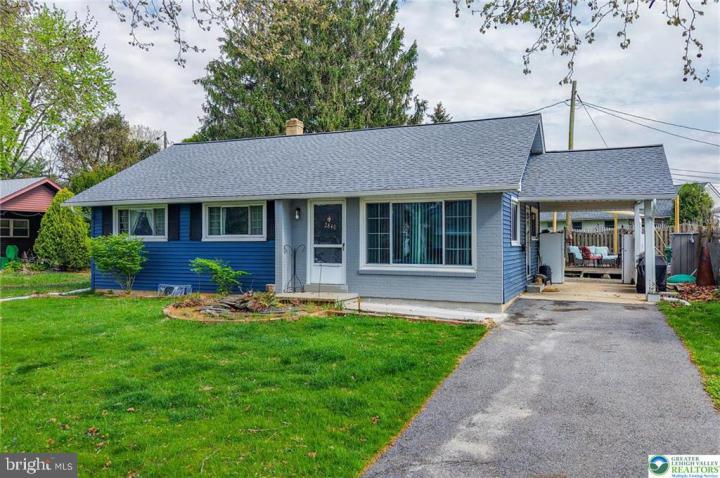 Photo of 2840 W South Street