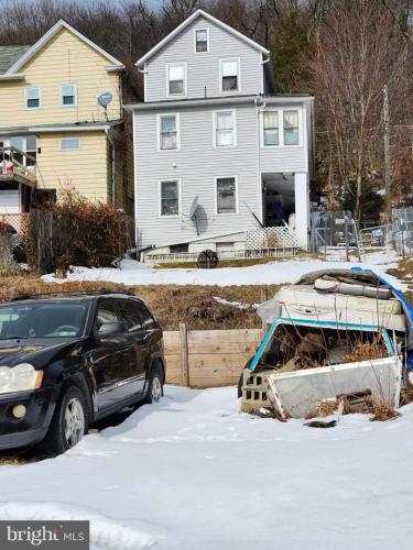 Photo of 21 E Enterprise Street, Glen Lyon PA