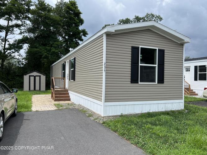 Photo of 235 Birchwood Court, Exeter PA