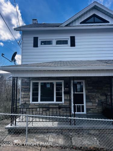 Photo of 1009 Grove Street