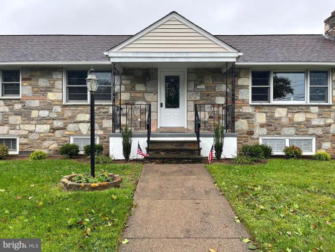 500 W Glenside Avenue, Glenside PA 19038 for sale by EveryHome Realtors