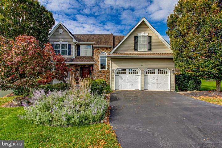 203 Overlook Drive Schwenksville PA 19473 for sale by EveryHome Realtors 203 Overlook Drive Schwenksville PA 19473 for sale by EveryHome Realtors