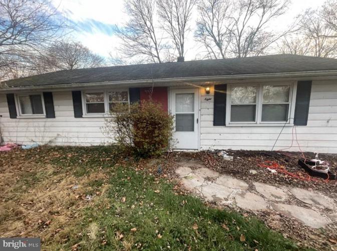 8 Betty Lane, Royersford PA 19468 for sale by EveryHome Realtors