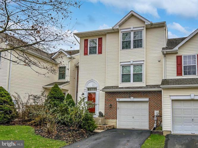 18 Hunt Club Drive, Collegeville PA 19426 for sale by EveryHome Realtors