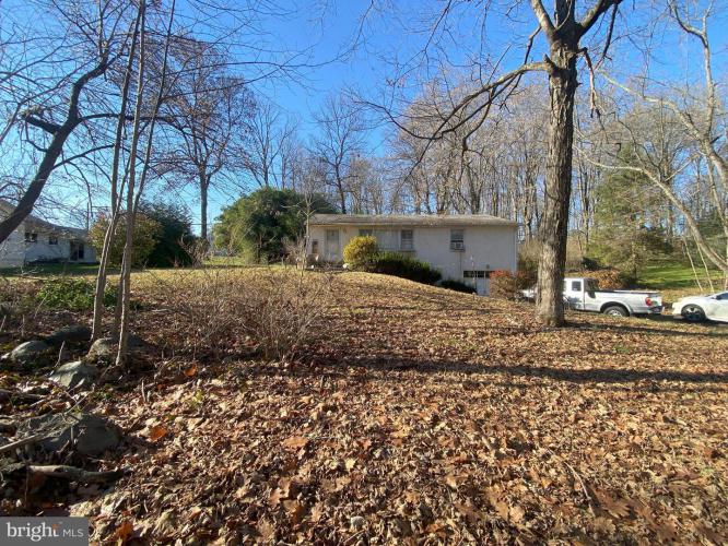 1001 Summit Avenue, Schwenksville PA 19473 for sale by EveryHome Realtors