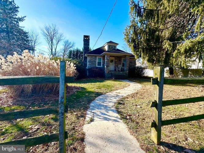 439 Prospect Avenue, Horsham PA 19044 for sale by EveryHome Realtors