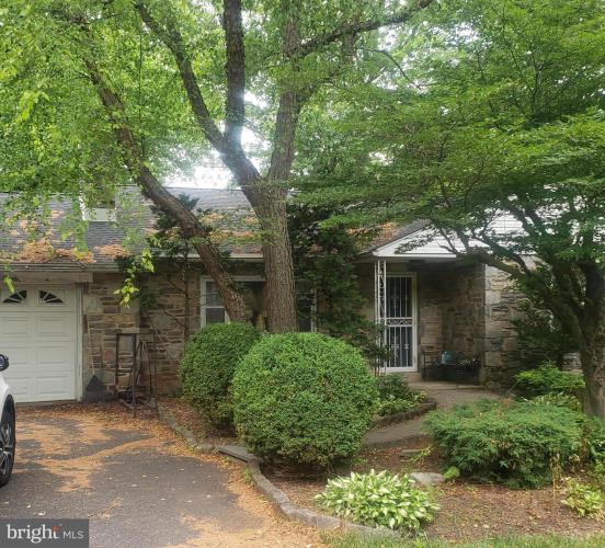 1720 S Valley Road, Lansdale PA 19446 for sale by EveryHome Realtors