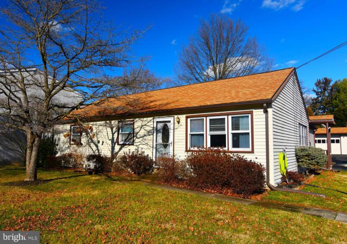 512 Prospect Avenue, Horsham PA 19044 for sale by EveryHome Realtors