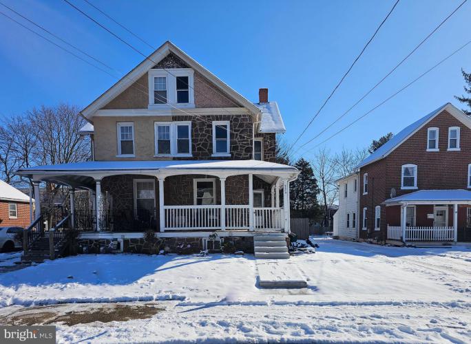 724 Walnut Street, Royersford PA 19468 for sale by EveryHome Realtors