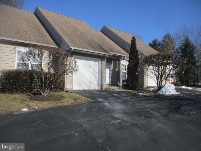 962 Freedom Court 32, Lansdale PA 19446 for sale by EveryHome Realtors