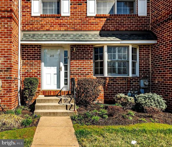 243 Independence Court 6, Collegeville PA 19426 for sale by EveryHome