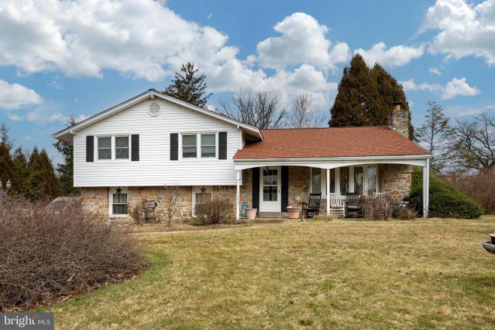 Photo of 941 Surrey Drive, Blue Bell PA