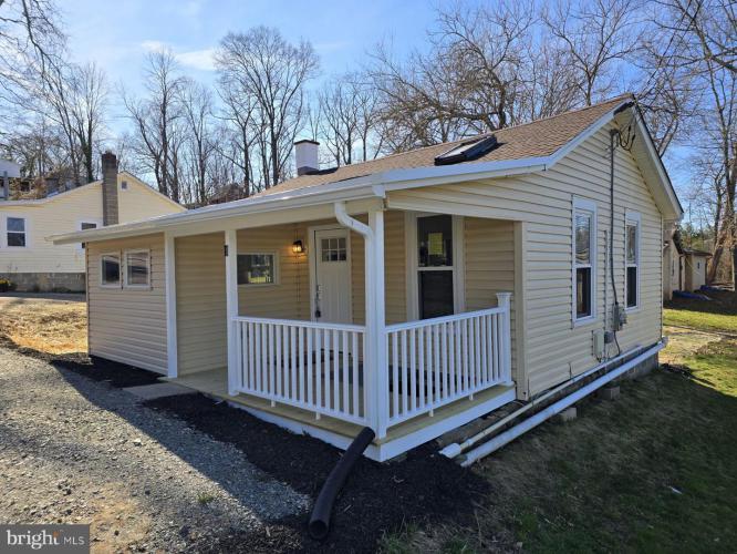 11 2nd Avenue, Schwenksville PA 19473 for sale by EveryHome Realtors