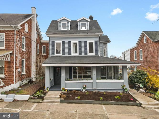 218 W 4th Street, East Greenville PA 18041 for sale by EveryHome Realtors