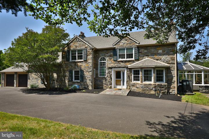 Photo of 1649 Old Welsh Road, Huntingdon Valley PA