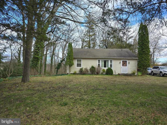 213 Simmons Road, Perkiomenville PA 18074 for sale by EveryHome Realtors