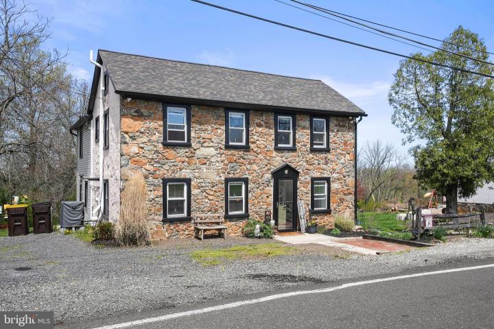 Photo of 7 Grebe Road, Schwenksville PA
