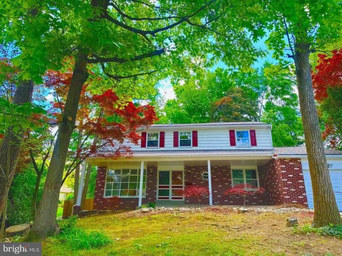 1227 Dundee Drive, Dresher PA 19025 for sale by EveryHome Realtors