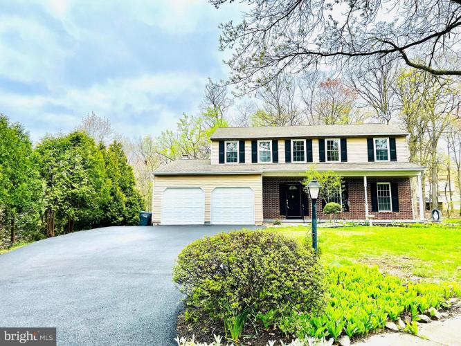 105 Falling Leaf Way, Lansdale PA 19446 for sale by EveryHome Realtors