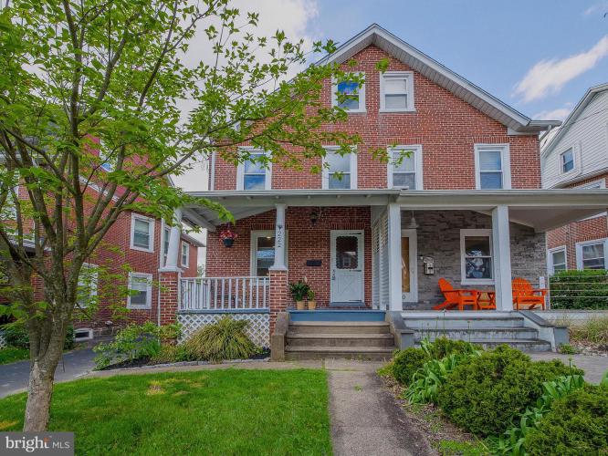 222 Edgemont Avenue, Ardmore PA 19003 for sale by EveryHome Realtors