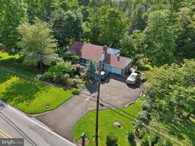 2245 Edge Hill Road, Huntingdon Valley PA 19006 for sale by EveryHome