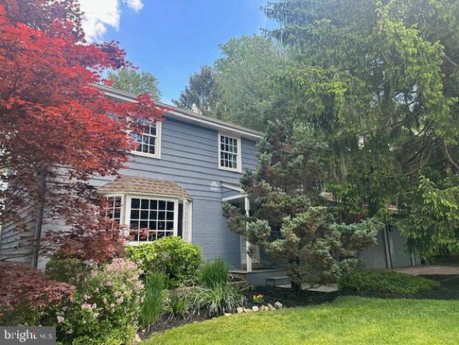 8503 Elliston Drive, Wyndmoor PA 19038 for sale by EveryHome Realtors