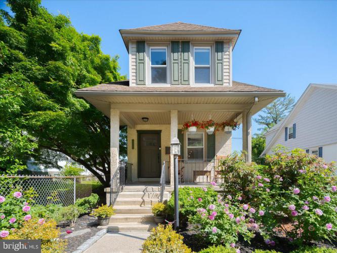 329 Meeting House Lane, Narberth PA 19072 for sale by EveryHome Realtors