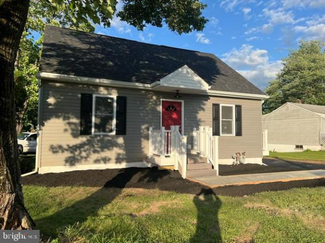 1575 Swamp Pike, Gilbertsville PA 19525 for sale by EveryHome Realtors