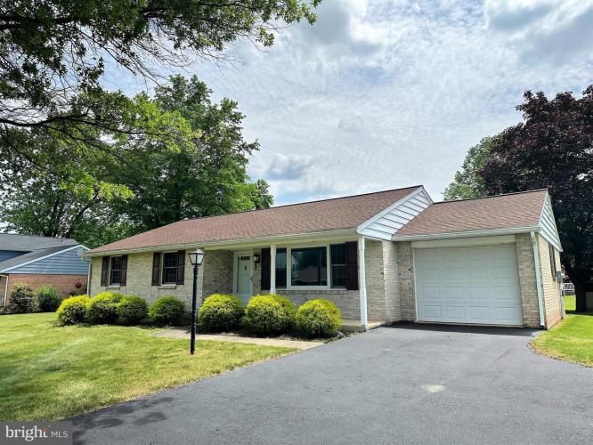 50 Oak Street, Gilbertsville PA 19525 for sale by EveryHome Realtors