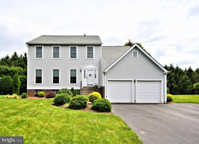 110 N Stone Ridge Drive, Lansdale PA 19446 for sale by EveryHome Realtors