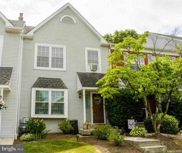 2480 Hillendale, Eagleville PA 19403 for sale by EveryHome Realtors