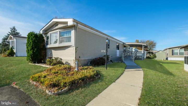 Photo of 453 Neshaminy Falls Circle, North Wales PA