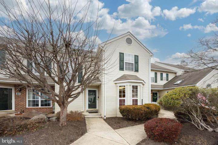 Photo of 11 Village Drive, Schwenksville PA