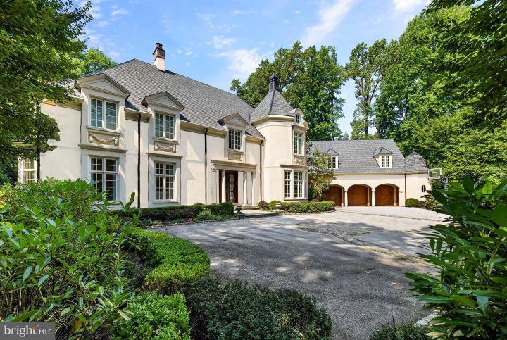 Photo of 726 John Barry Drive