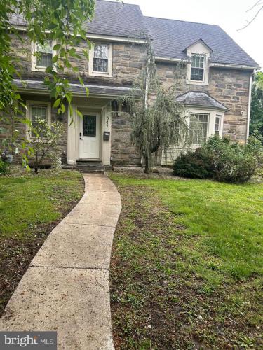 Photo of 547 Baeder Road