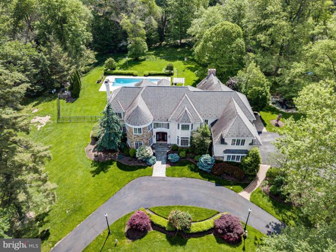 Photo of 1049 Mckean Road