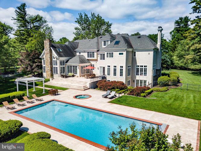 Photo of 1049 Mckean Road