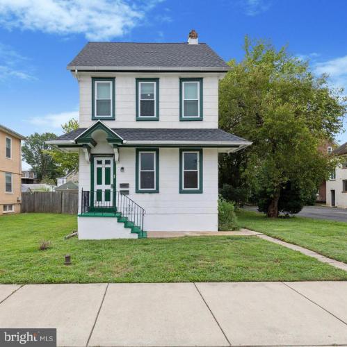 Photo of 17 W Fourth Street, Lansdale PA